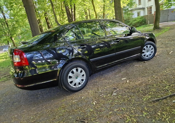 Skoda Octavia cena 12999 przebieg: 385000, rok produkcji 2010 z Sosnowiec małe 277